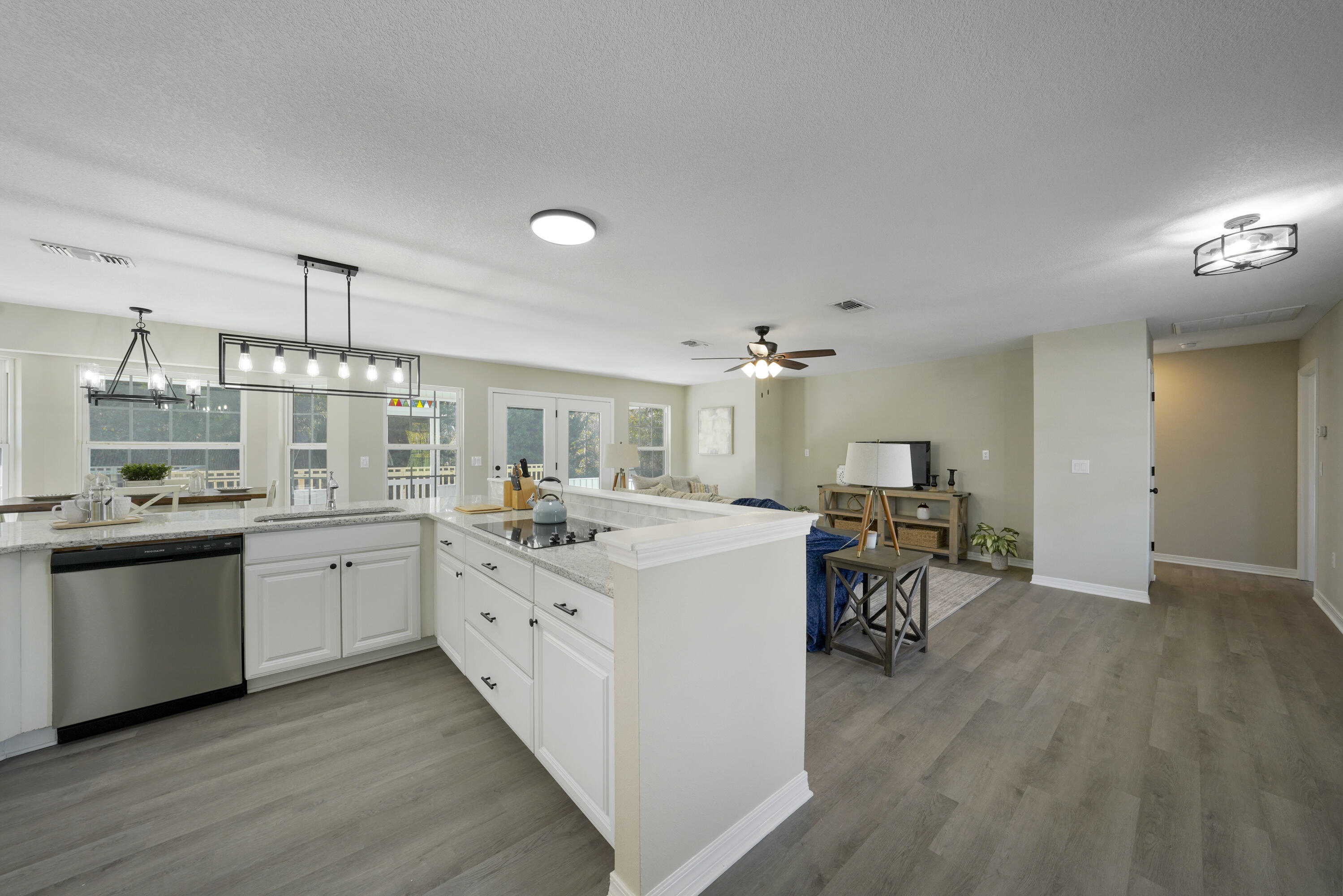101 Golf Course Drive Crestview, FL 32536 - Photo 8 of 44 29