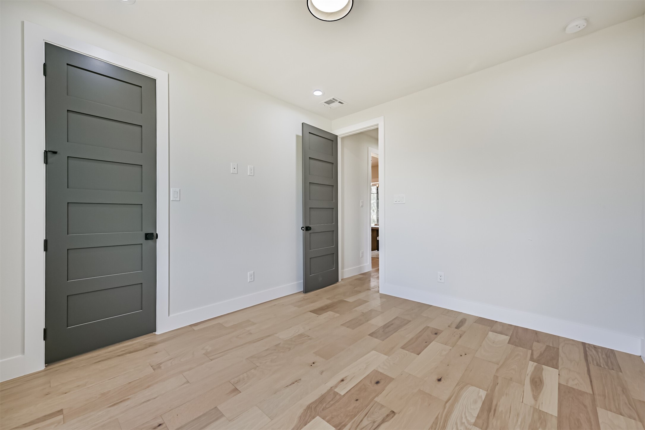 208 Pony Trail Angleton, TX 77515 - Photo 45 of 50 an empty room with closet