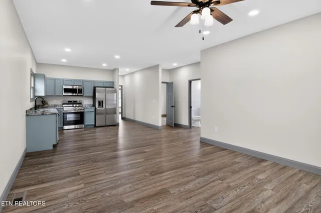 $299,000 | 201 Cedar Street, Loudon, TN 37774