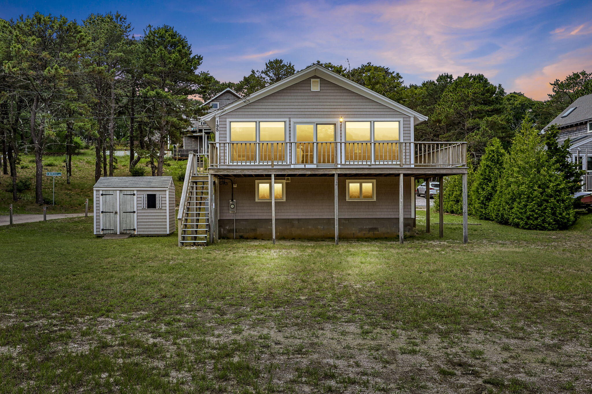 135 Indian Neck Rd