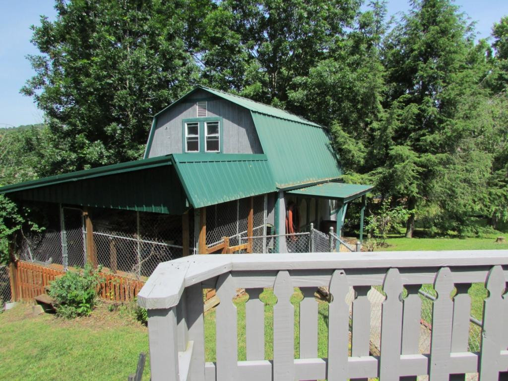 857 Summer Sound Road Piney Flats, TN 37686 - Photo 30 of 35 Photo 31
