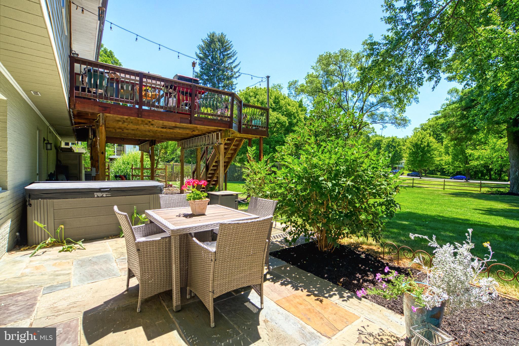 10411 Huntrace Way Vienna, VA 22182 - Photo 29 of 37 Patio