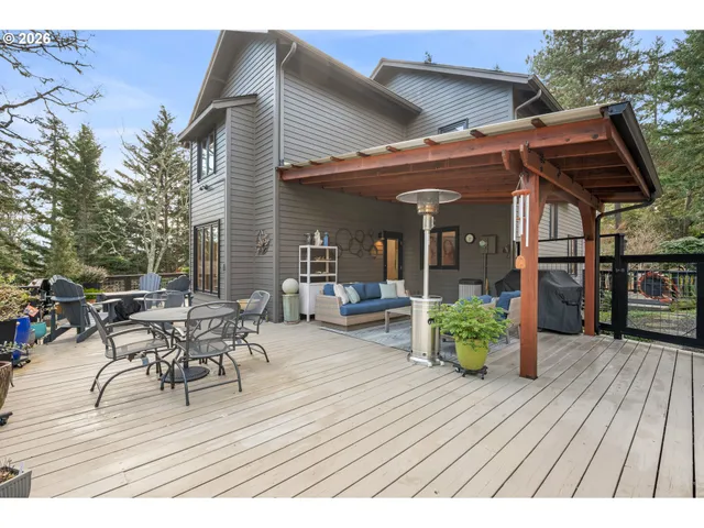 a view of outdoor space with seating space