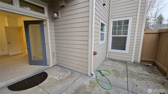 $2,545 | 4315 Issaquah-Pine Lake Road Southeast, Unit 1004, Sammamish, WA 98075