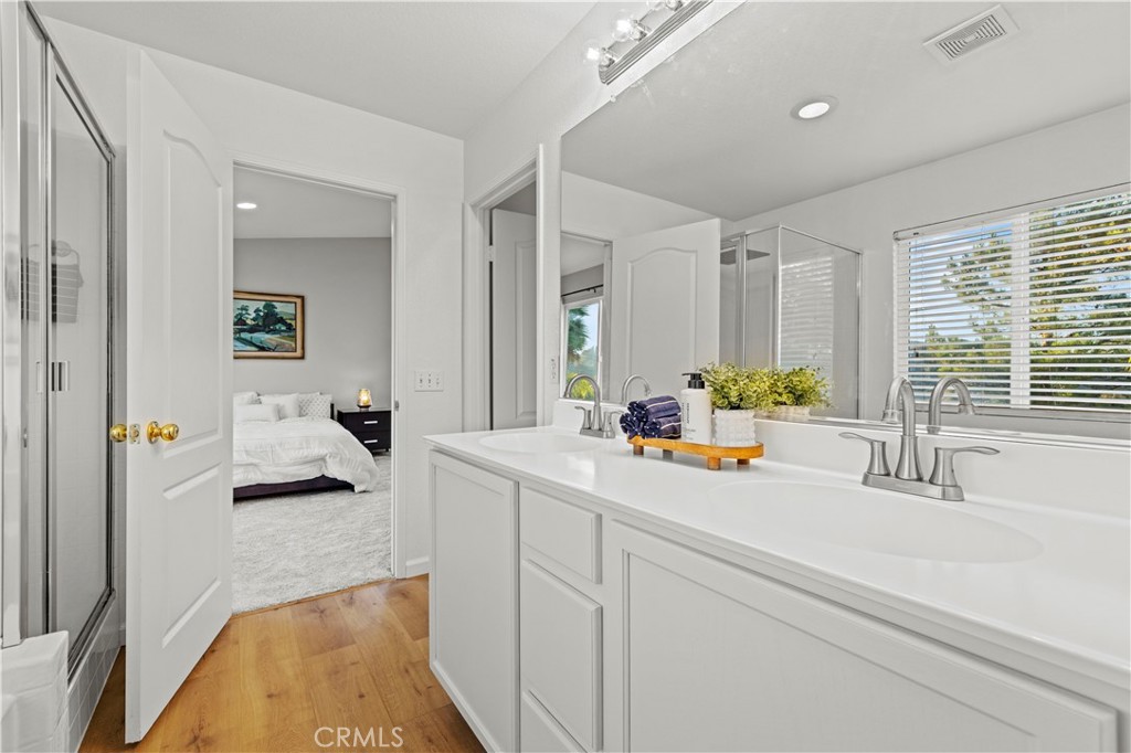 28238 Alton Way Castaic, CA 91384 - Photo 18 of 32