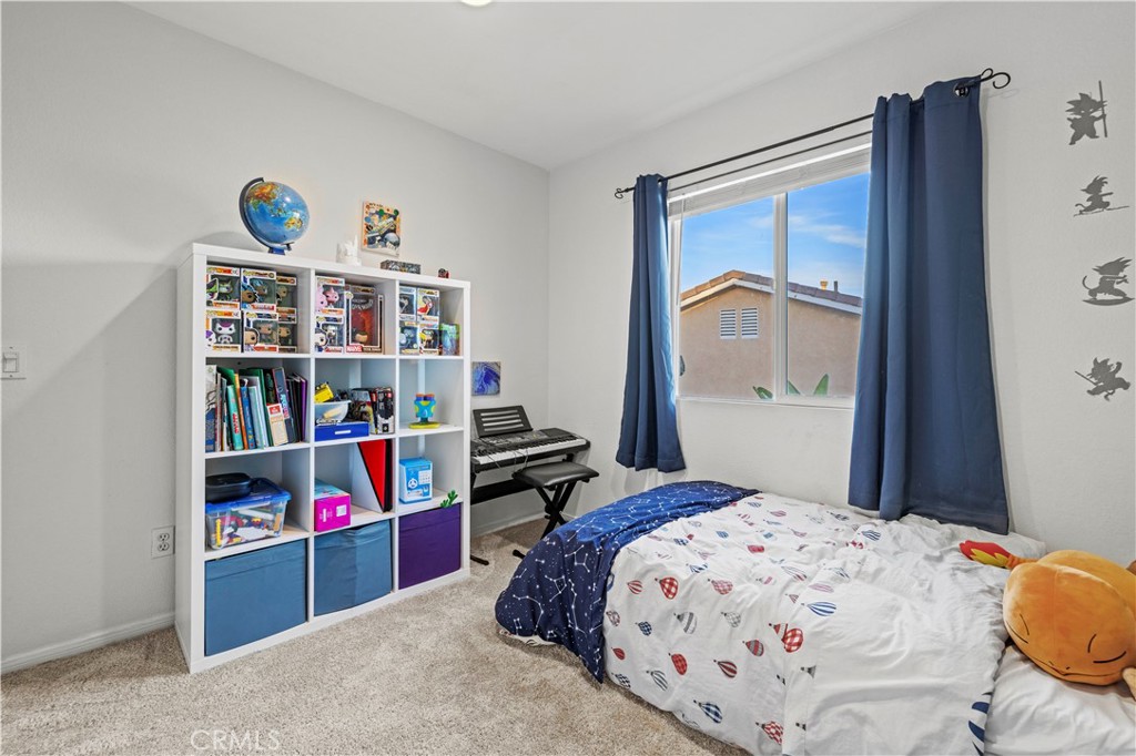 28238 Alton Way Castaic, CA 91384 - Photo 24 of 32