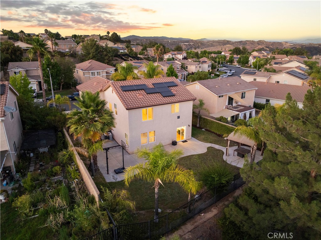 28238 Alton Way Castaic, CA 91384 - Photo 28 of 32