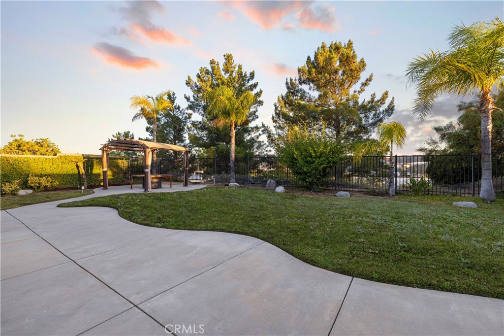 28238 Alton Way Castaic, CA 91384 - Photo 31 of 32