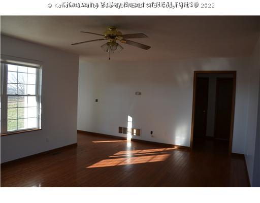 320 Brandi Lane Ripley, WV 25271 - Photo 5 of 11 Living Room.