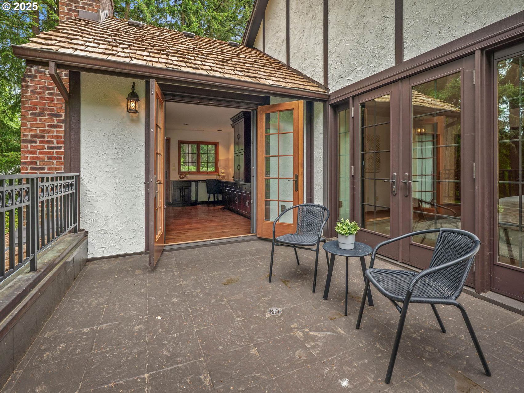 24825 Southwest Daniel Road Beaverton, OR 97078 - Photo 24 of 48 Balcony