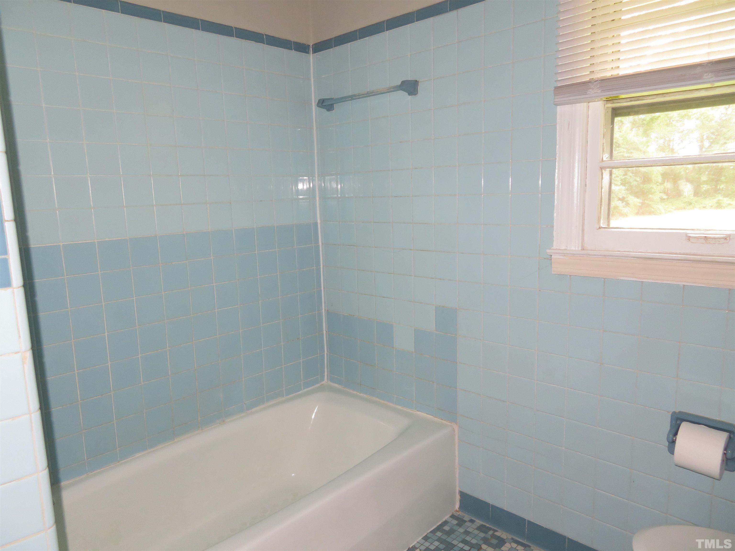 408 Spring Branch Road Dunn, NC 28334 - Photo 5 of 22 Gallery Image 5