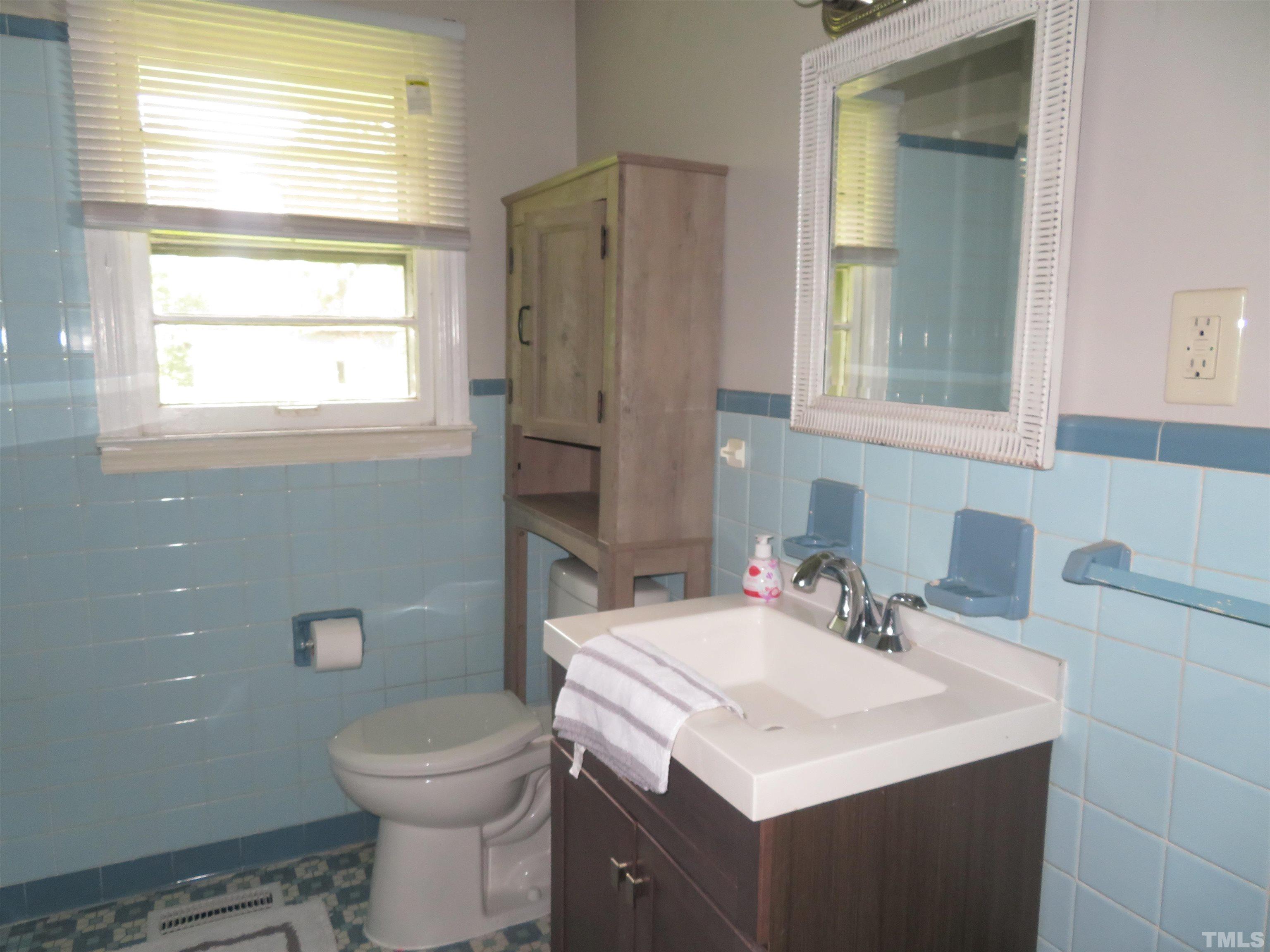 408 Spring Branch Road Dunn, NC 28334 - Photo 6 of 22 Gallery Image 6