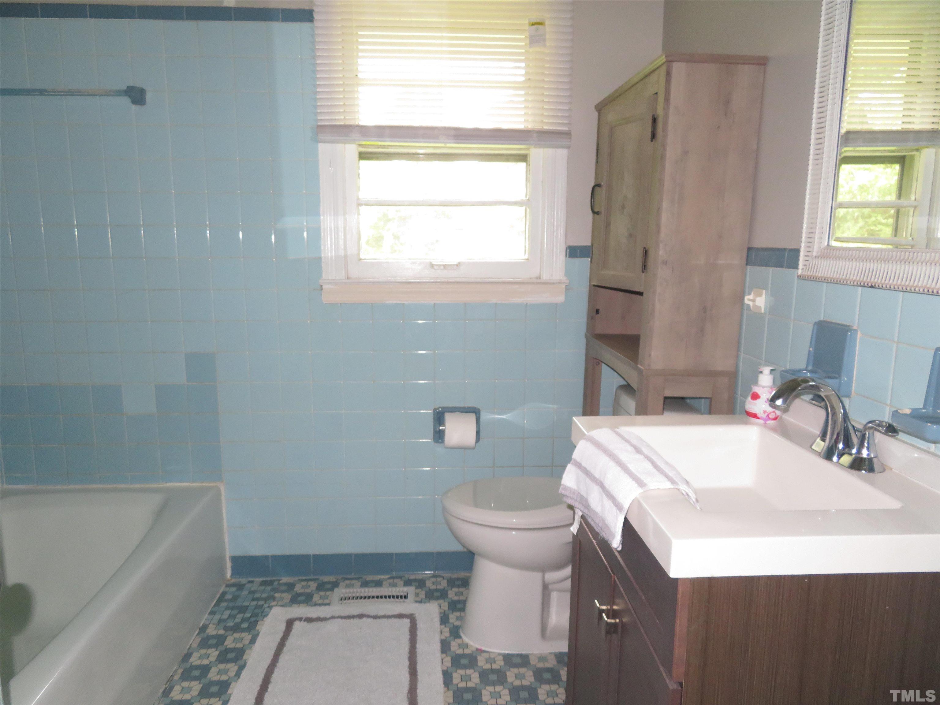 408 Spring Branch Road Dunn, NC 28334 - Photo 7 of 22 Gallery Image 7