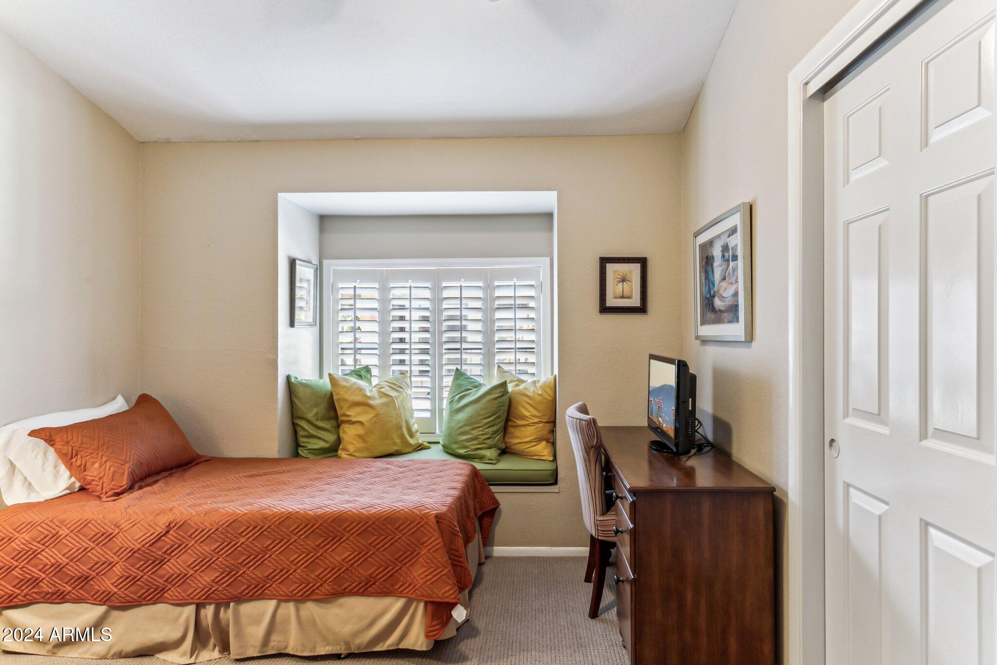 9707 East Mountain View Road, Unit 2440 Scottsdale, AZ 85258 - Photo 24 of 29 Guest bed