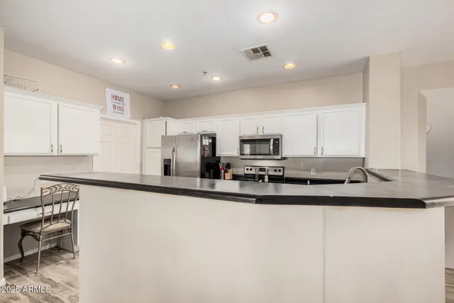 $245,000 | 6770 North 47th Avenue, Unit 2018, Glendale, AZ 85301