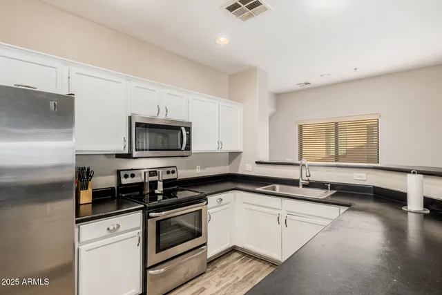 $245,000 | 6770 North 47th Avenue, Unit 2018, Glendale, AZ 85301