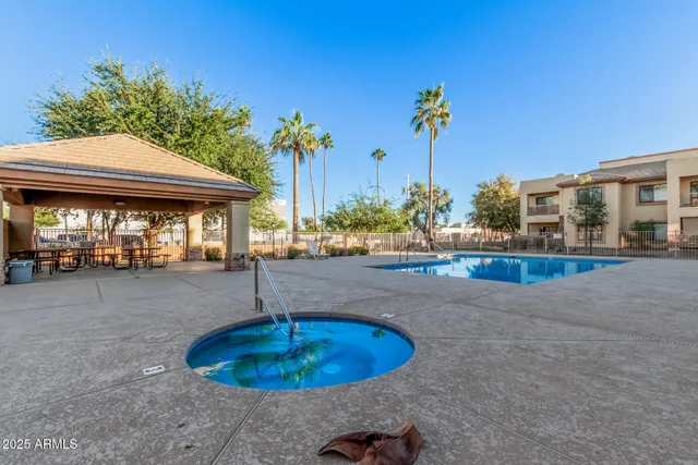 $245,000 | 6770 North 47th Avenue, Unit 2018, Glendale, AZ 85301