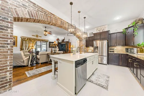 $550,000 | 1106 Le Triomphe Parkway, Broussard, LA 70518