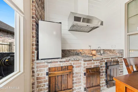 $550,000 | 1106 Le Triomphe Parkway, Broussard, LA 70518