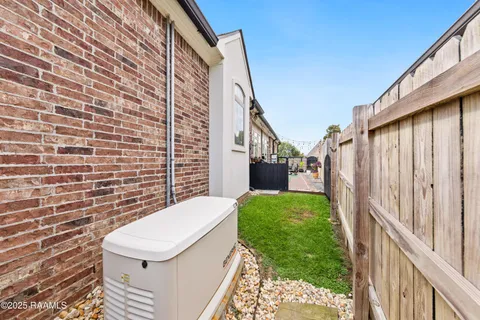 $550,000 | 1106 Le Triomphe Parkway, Broussard, LA 70518