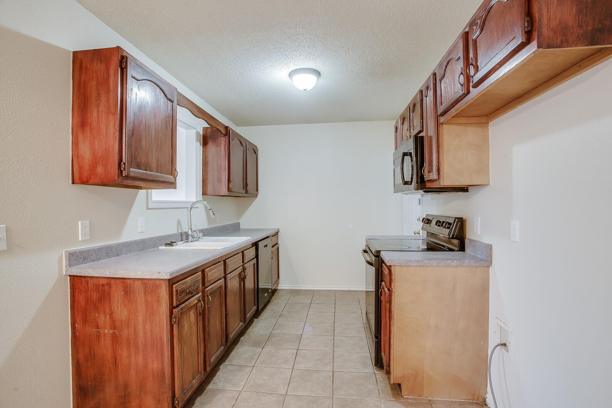 2709 110th Street Lubbock, TX 79423 - Photo 6 of 14 i-6