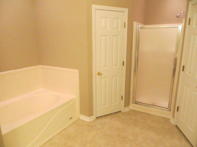 8446 Carousel Court Daphne, AL 36526 - Photo 20 of 22 Master Bath