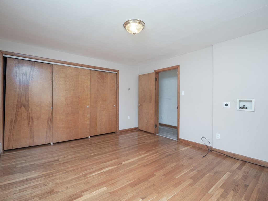 28 Manning Road Chelmsford, MA 01824 - Photo 4 of 42 Gallery Image 4