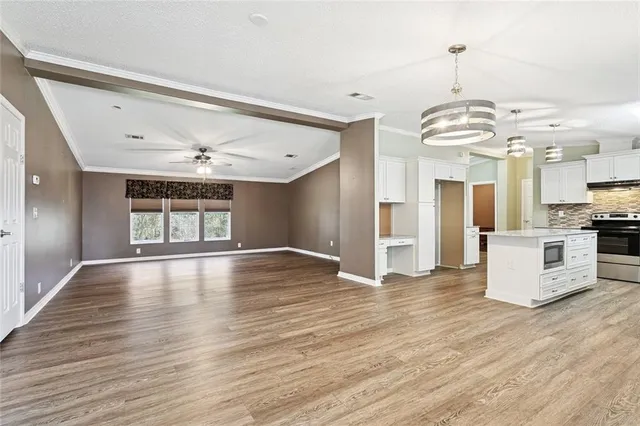 $1,800 | 16139 River Road, Hahnville, LA 70057