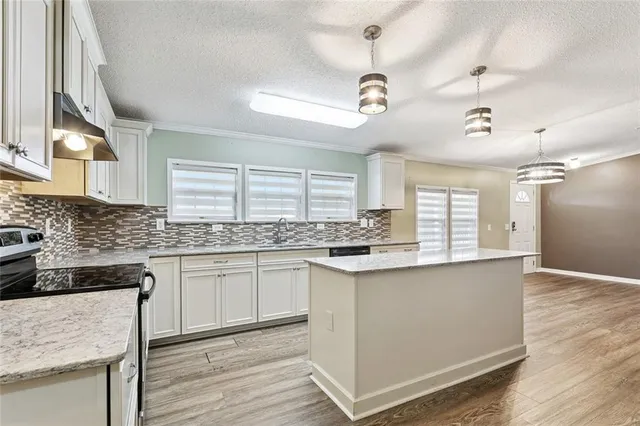 $1,800 | 16139 River Road, Hahnville, LA 70057