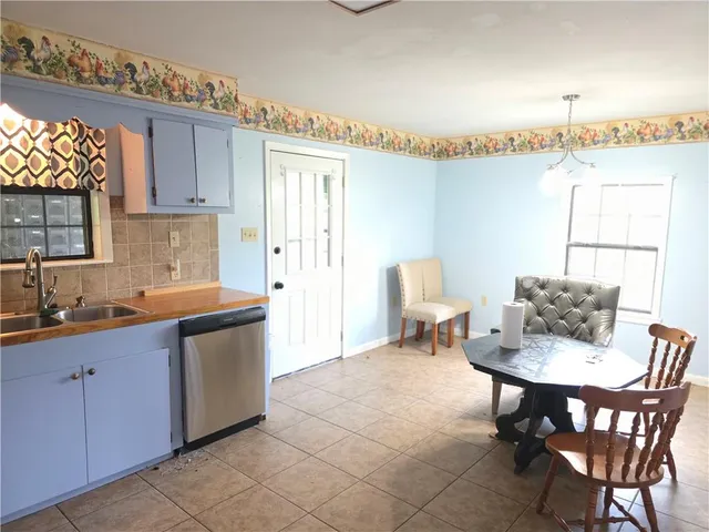 $249,900 | 35218 Sunny Hill Road, Mount Hermon, LA 70450