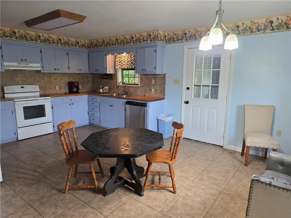 $247,900 | 35218 Sunny Hill Road, Mount Hermon, LA 70450