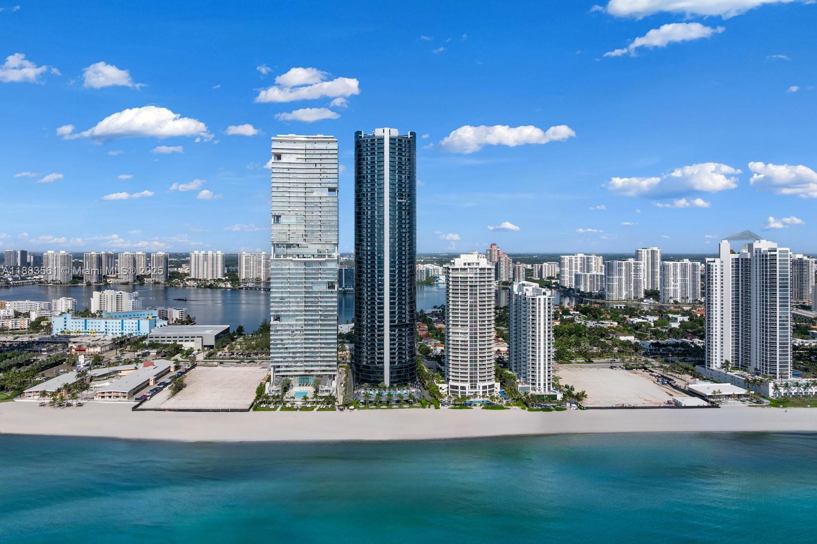 18555 Collins Avenue, Unit PH1 Sunny Isles Beach, FL 33160 - Photo 31 of 32 a view of a city