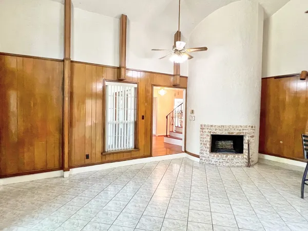 $2,400 | 16902 Summit Oaks Lane, Spring, TX 77379
