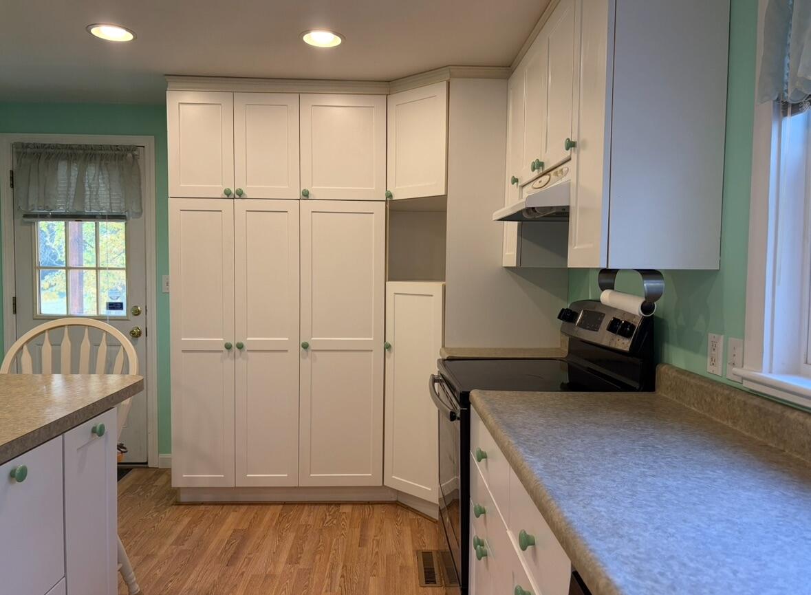 15 Finson Road South Berwick, ME 03908 - Photo 8 of 18 finson5