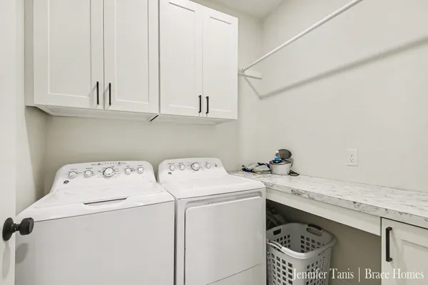 $530,000 | 6773 Croft Lane, Unit 62, Hudsonville, MI 49426
