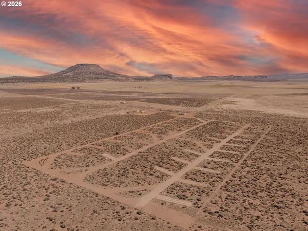 $625,000 | 53476 Arrow Gap Road, Silver Lake, OR 97638