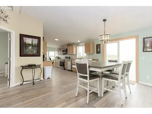 $625,000 | 53476 Arrow Gap Road, Silver Lake, OR 97638