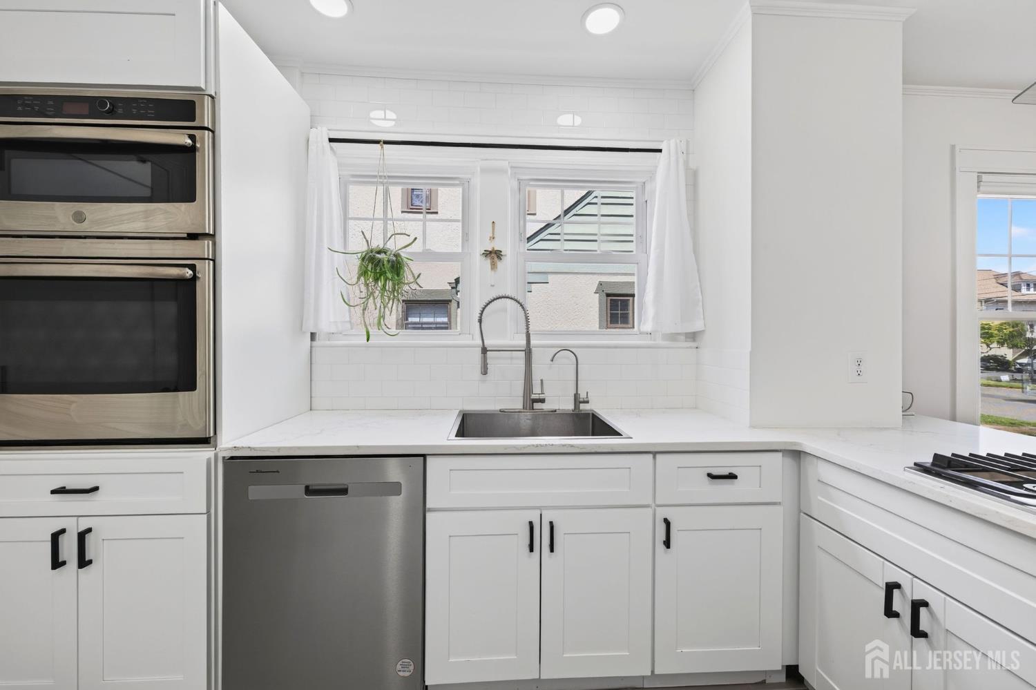 244 3rd Street Dunellen, NJ 08812 - Photo 14 of 42