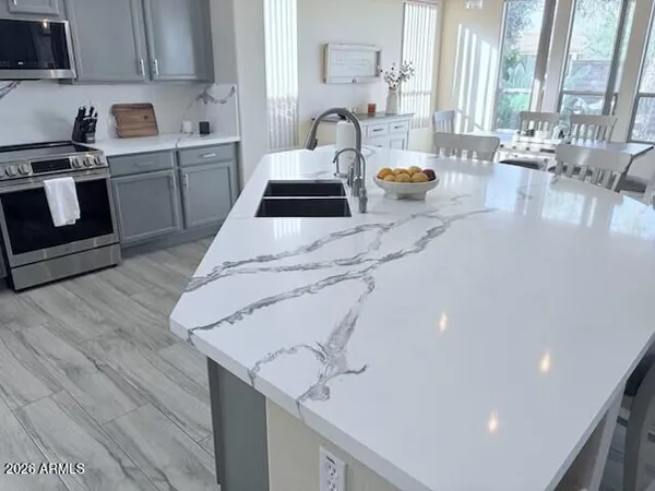 $2,150 | 12368 West Hedge Hog Place, Peoria, AZ 85383