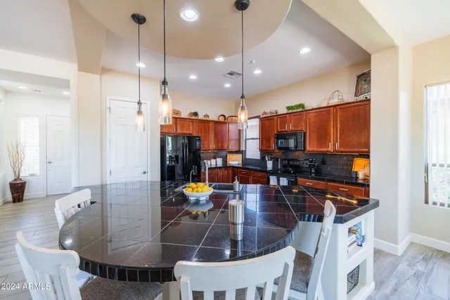 $2,150 | 12368 West Hedge Hog Place, Peoria, AZ 85383