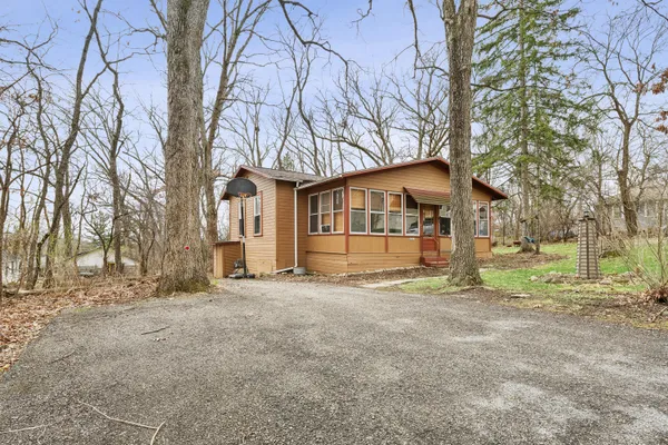 $245,000 | W3825 Cypress Drive, Geneva, WI 53147