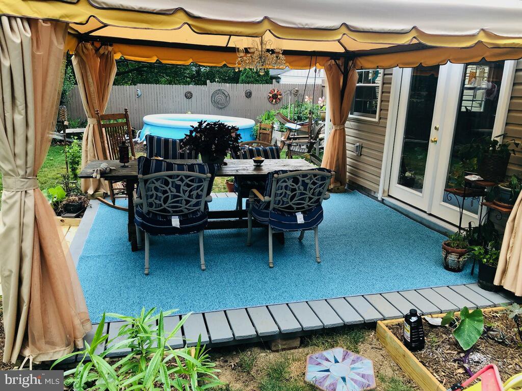 94 Arnold Road Enola, PA 17025 - Photo 28 of 29 An intimate setting for relaxing or entertaining.
