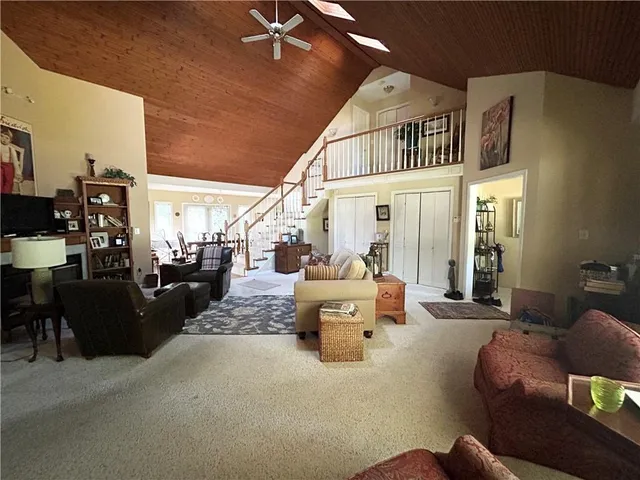 $355,000 | 2620 Clay Street, St. Joseph, MO 64501