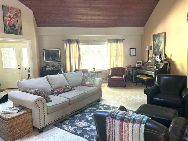 $355,000 | 2620 Clay Street, St. Joseph, MO 64501