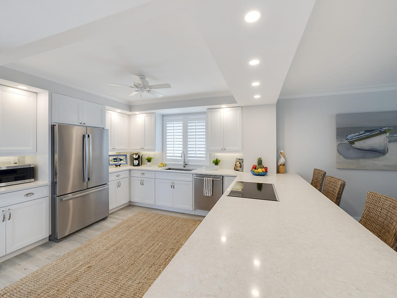 2730 Banyan Road, Unit 21B Boca Raton, FL 33432 - Photo 3 of 18 Large Kitchen