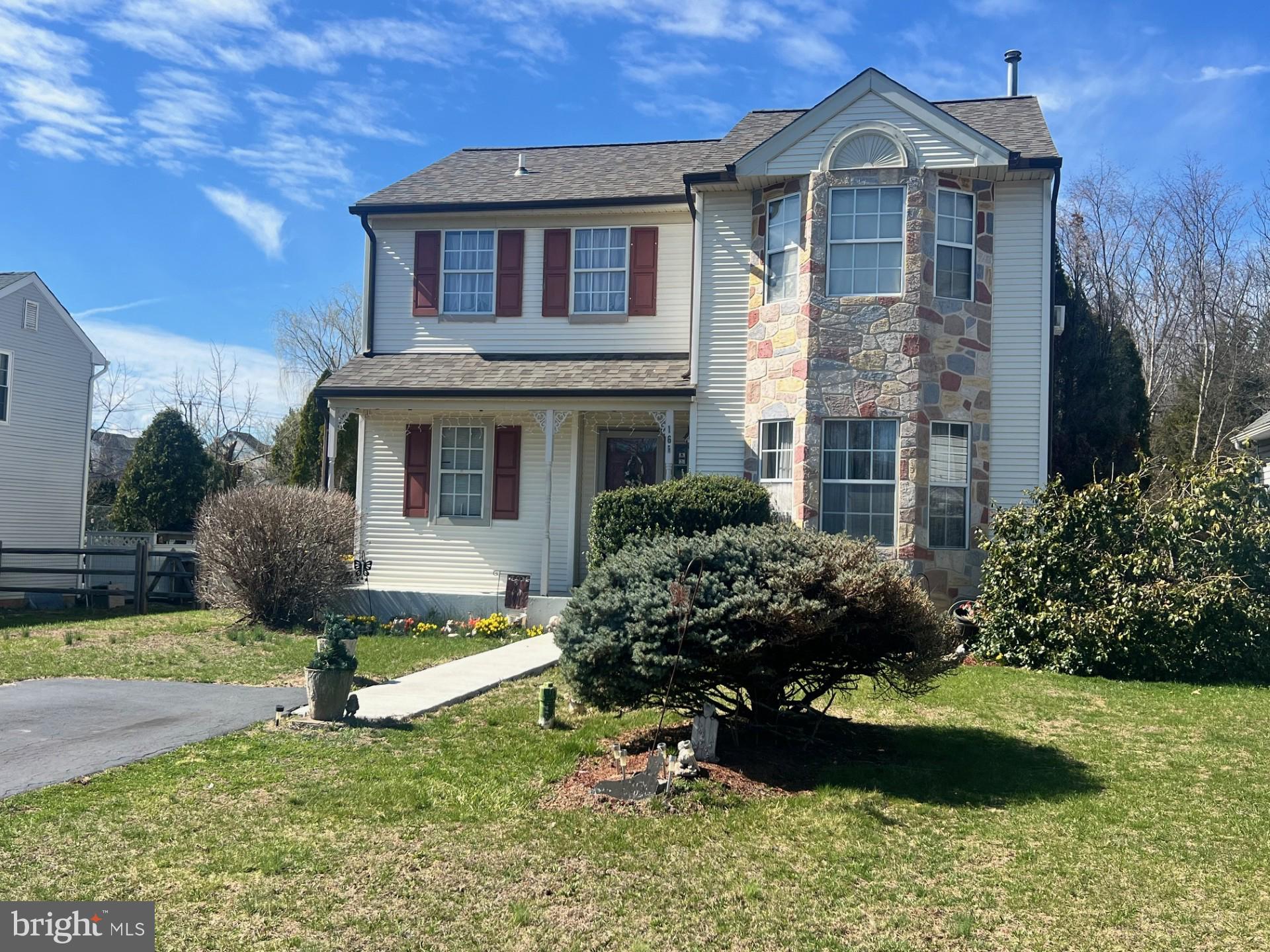 168 Regents Road Collegeville, PA 19426 - Photo 2 of 37