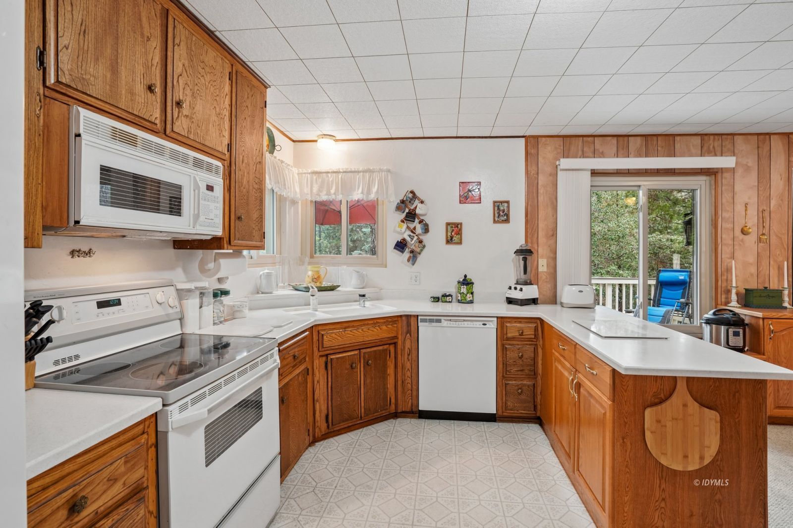 52760 Idyllmont Road Idyllwild, CA 92549 - Photo 16 of 43 Untitled