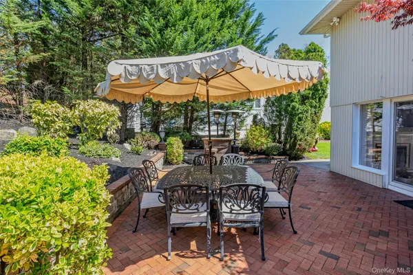 a view of outdoor space yard and patio