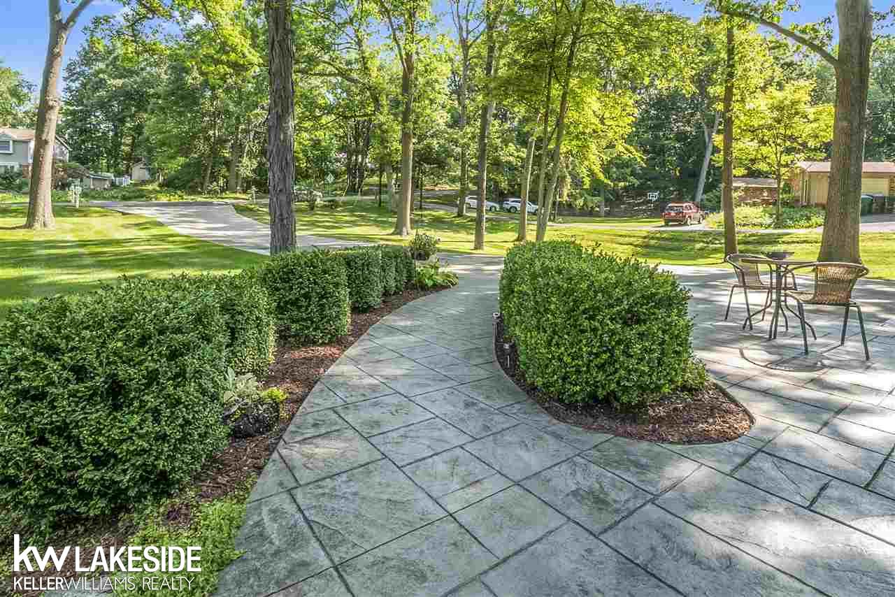 1294 Concord Road Rochester Hills, MI 48309 - Photo 4 of 58