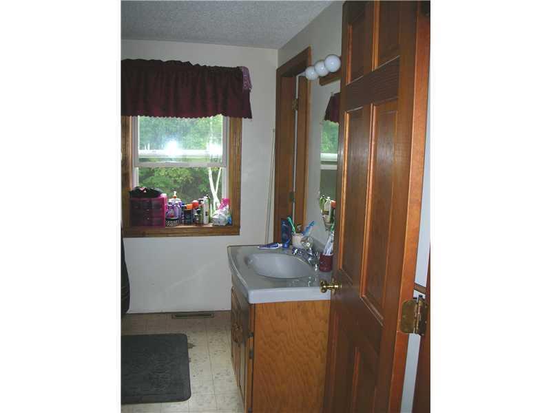 261 Old Kents Hill Road Readfield, ME 04355 - Photo 9 of 20 Bathroom. First floor full bath
